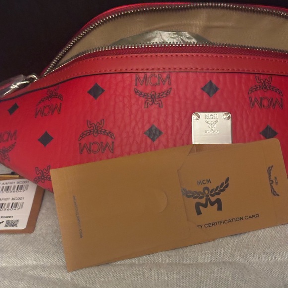 MCM Scarlet Belt Bag with Navy Details - Picture 2 of 6